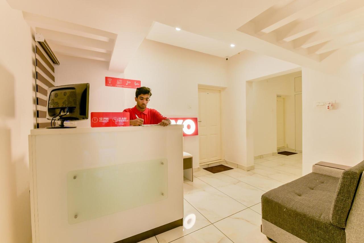 Hotel Vaccinated Staff - Oyo 15973 F Square Kochi Exteriér fotografie