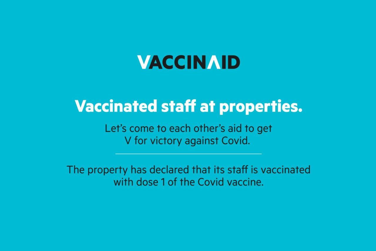 Hotel Vaccinated Staff - Oyo 15973 F Square Kochi Exteriér fotografie